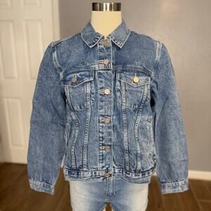 Gap × Disney Minnie Mouse Icon Denim Jacket, Medium Wash, M 790122